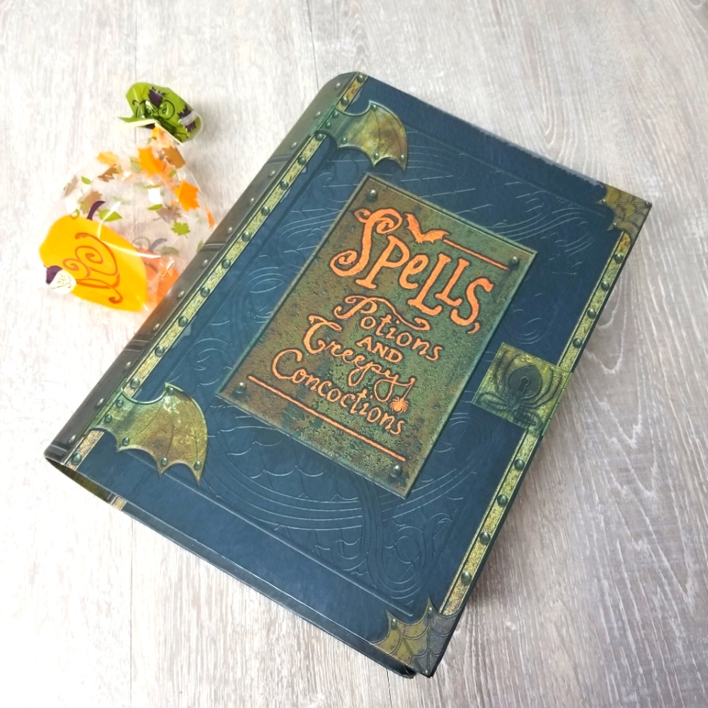 Hallmark Halloween cackling witch candy box